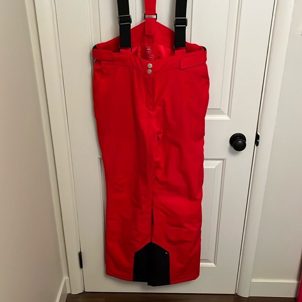 McKinley suspended Snowpants